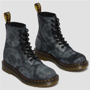 New DR. MARTENS 1460 Pascal Tie Dye Printed Suede Leather Womens Ankle Boots